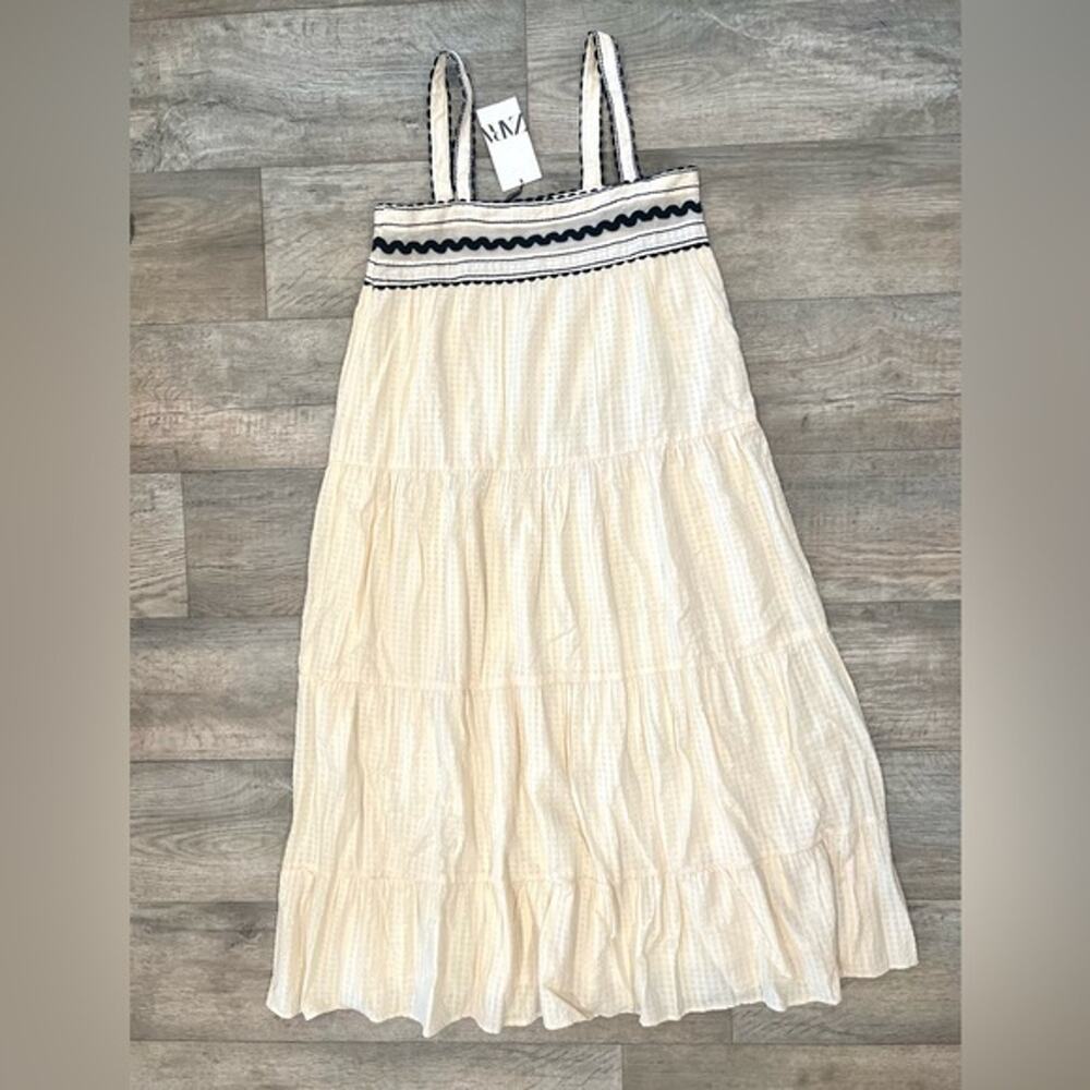 Zara NWT Cream Seersucker Cotton Tiered Midi Dress Lace Applique M - Picture 15 of 16